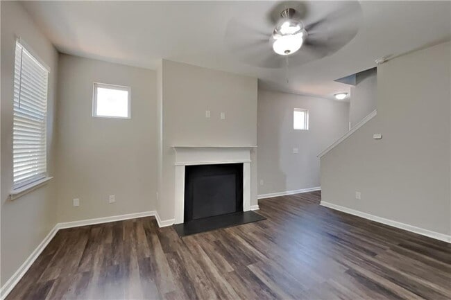 Photo - 843 Lobdale Falls Dr