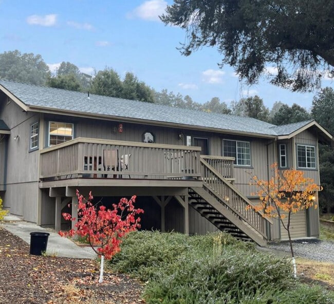 Photo - 2411 Glacier Dr