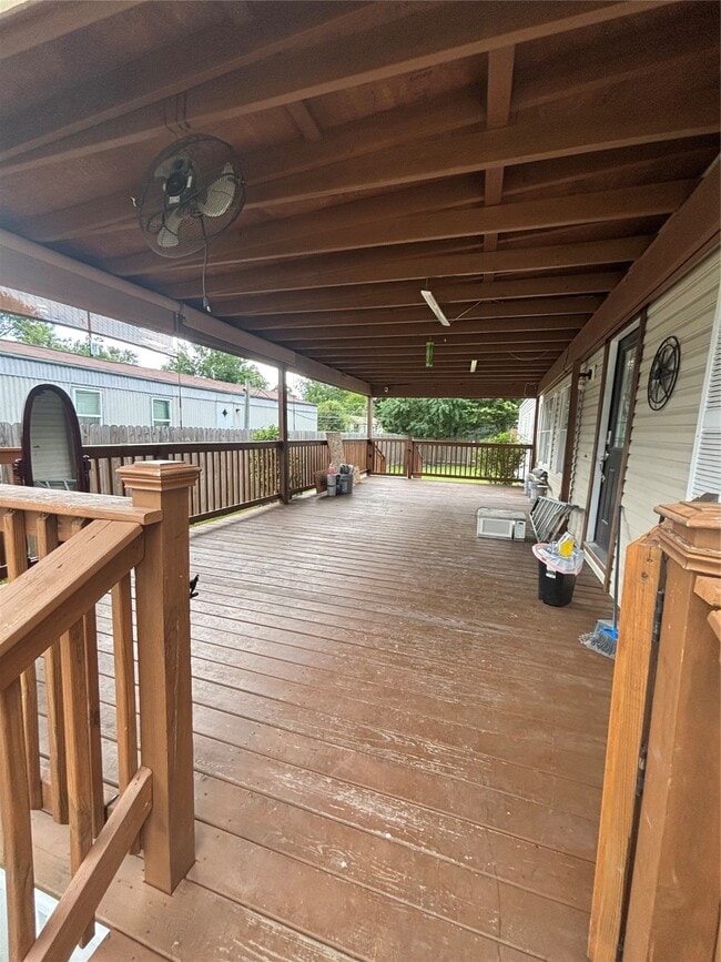 Photo - 10010 Cedar Landing Dr