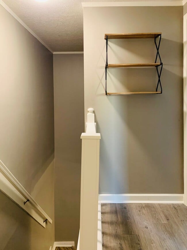 Downtown Condo with Water Views! 2BR/1.5BA... - Downtown Condo with Water Views! 2BR/1.5BA...