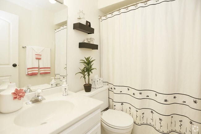 Sutton Club Apartments