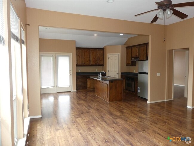 Building Photo - 234 Star Grass Rental