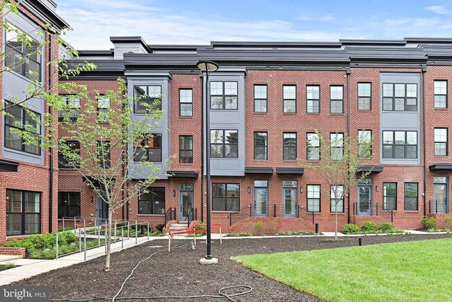 Photo - 11224 Bunsen St Townhome