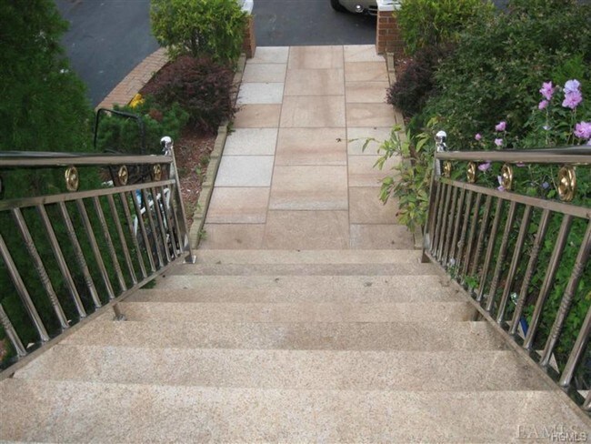 Photo - 70 Elm Ave Townhome