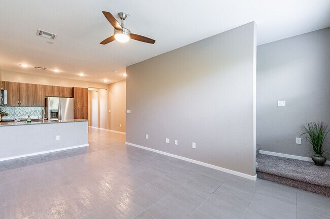 Photo - Great 3 Bedroom Townhome - NEW Carpet!