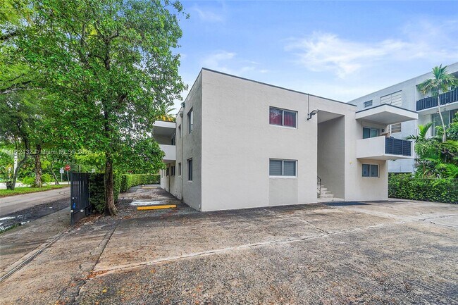 Photo - 12101 NE 6th Ave Unit 6