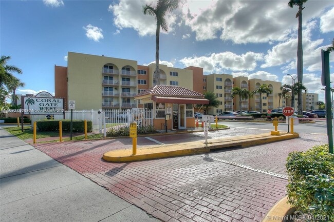 Photo - 7010 NW 186th St Unit 5-508