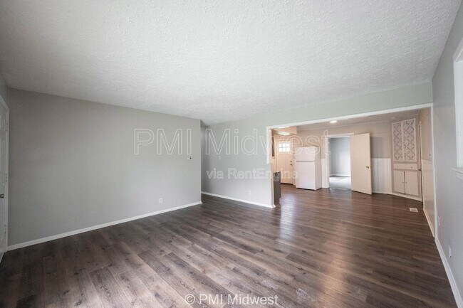 316 S Kenmore Rd