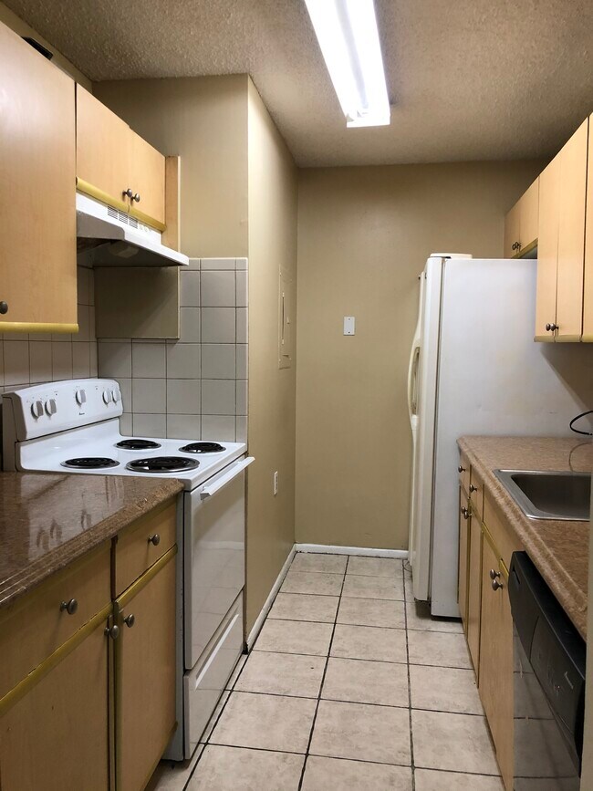 Photo - 1200 Lake Victoria Dr Unit #K