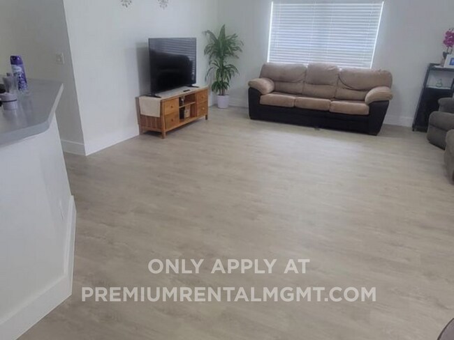 Photo - Corner of Curry Ford and Goldenrod 3 bedroom 2 baths and one car garage