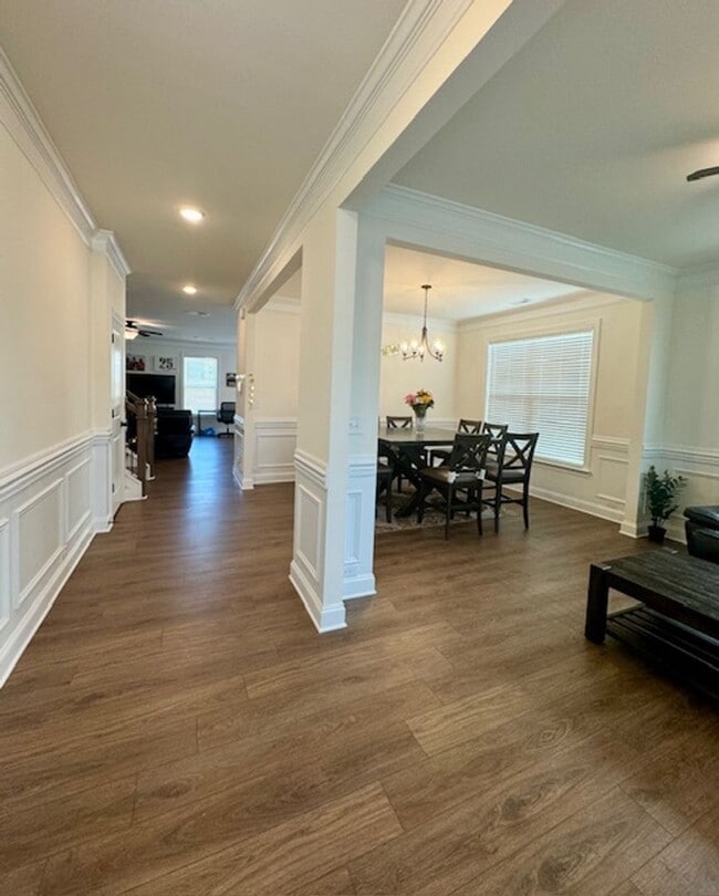 Photo - 5BR/4BA w/ Guest Suite + Loft in Hampton Woods