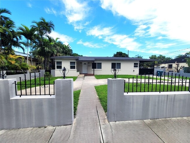 Photo - 8839 SW 28th St