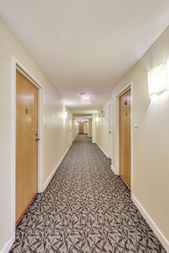 Photo - 5 E 14th Pl Unit 1405