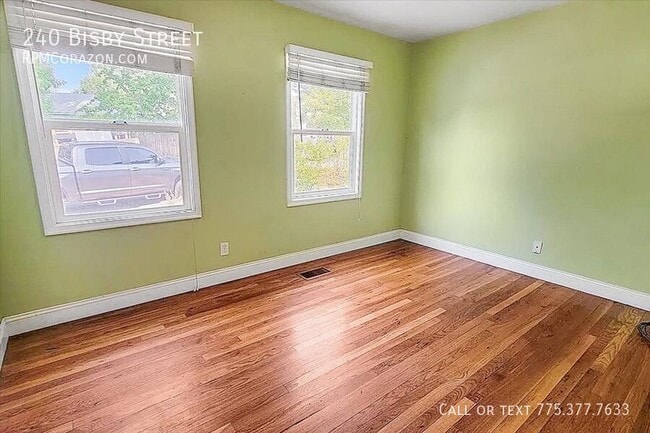 Photo - 240 Bisby St