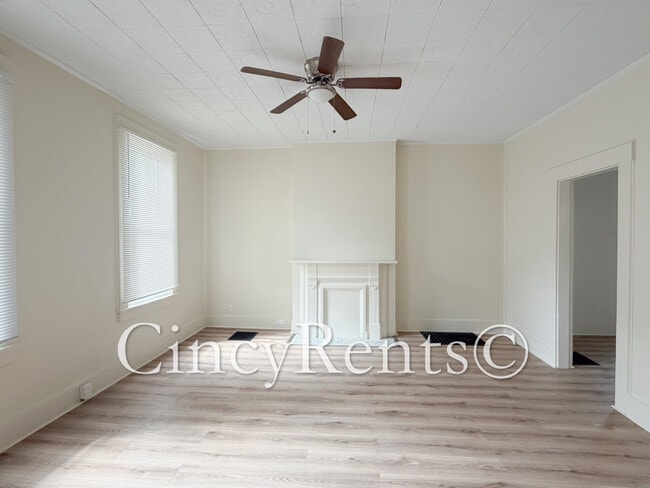 1216 Regent Ave