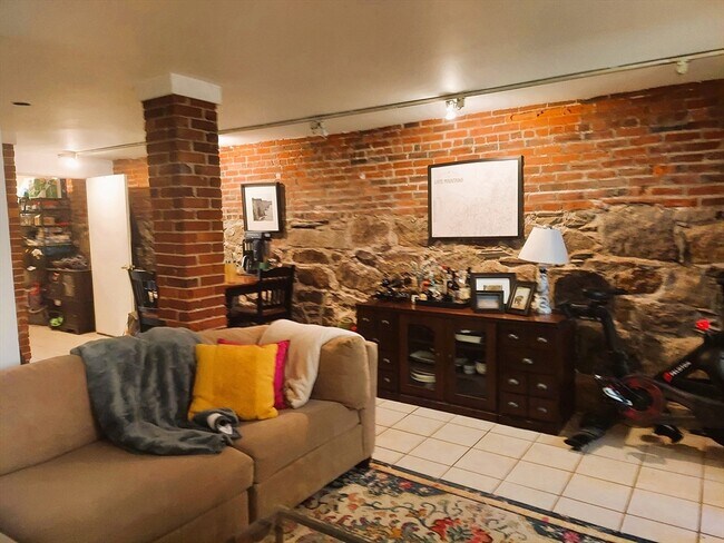 Photo - 63 Chandler St Unit A