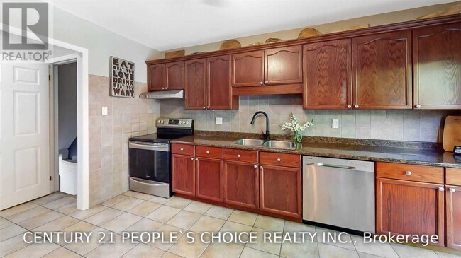 Photo - 156 Pochard Ln