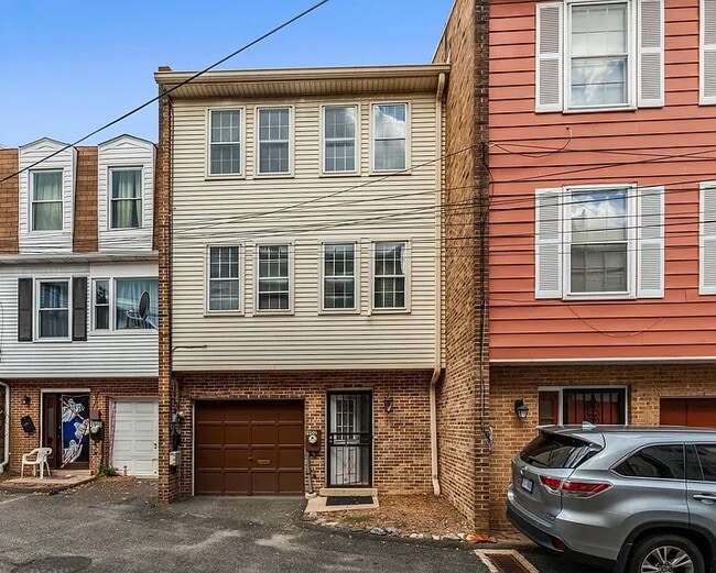 Photo - 1902 Curtis Ct SE