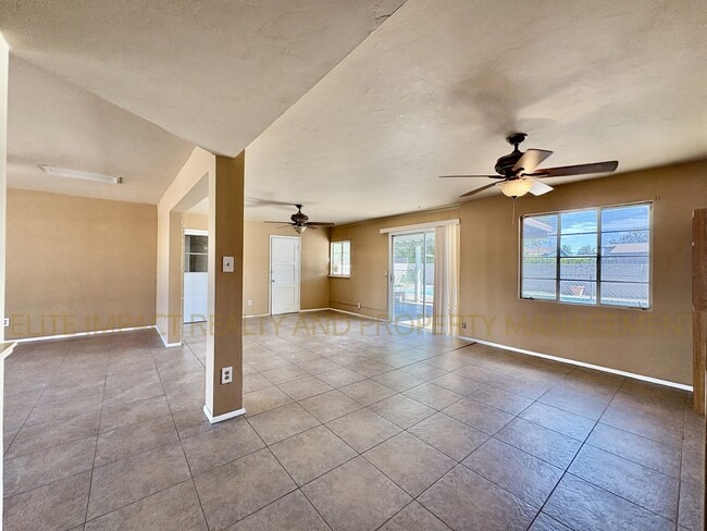 Photo - 5962 E 25th St