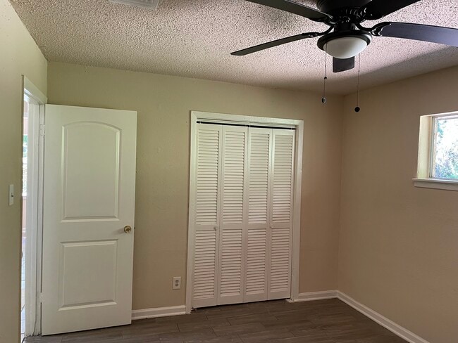 5607 Pickfair St Unidad A