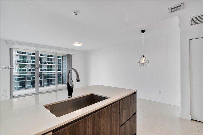 Photo - 488 NE 18th St Unit 1805