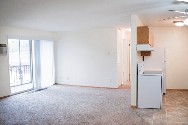 Tonkaway Apartments - Tonkaway Apartments