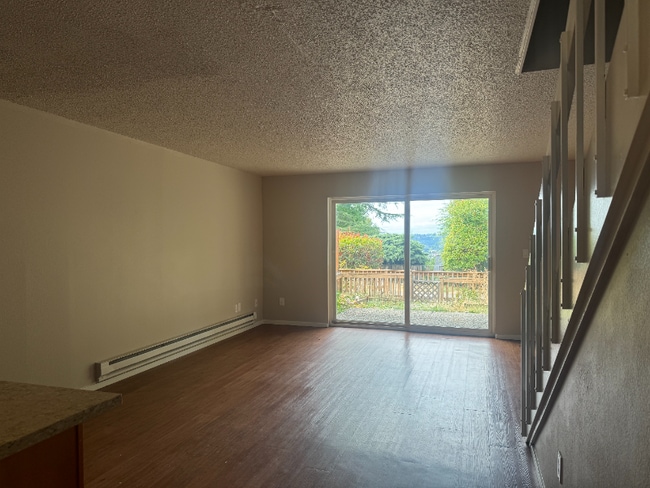 Photo - 308 Summit Ave N Unit 2