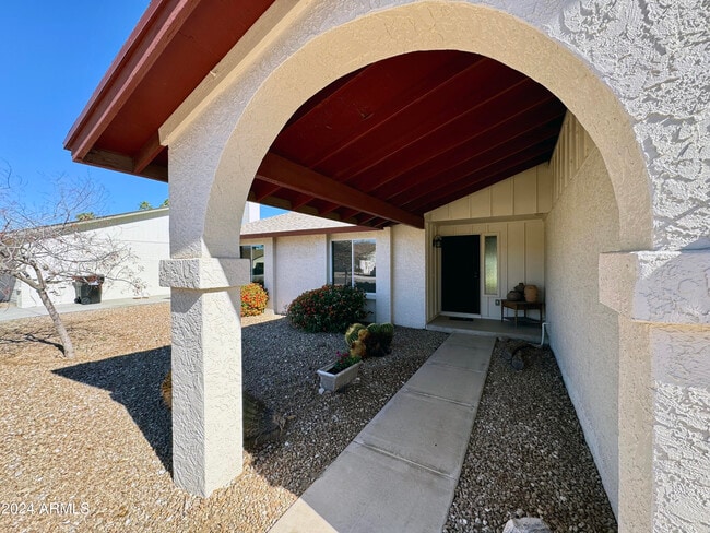 Photo - 10510 E Clinton St