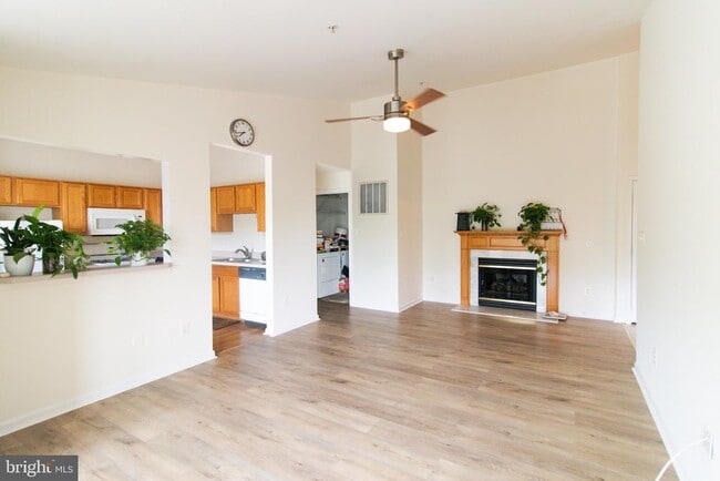 Photo - 7505 Calderon Ct Unit 213