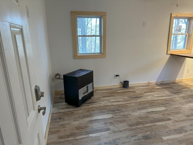 Building Photo - 929 Codding Hollow Rd Unit Apt. #1