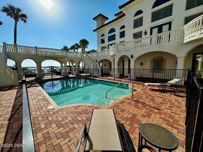Photo - 5090 Riverside Dr Unit 103