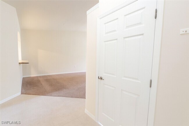 Photo - 1320 Charleston Square Dr Unit 203