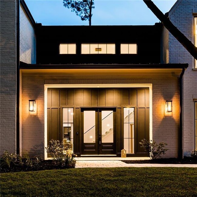 Photo - 2742 Winding Ln NE