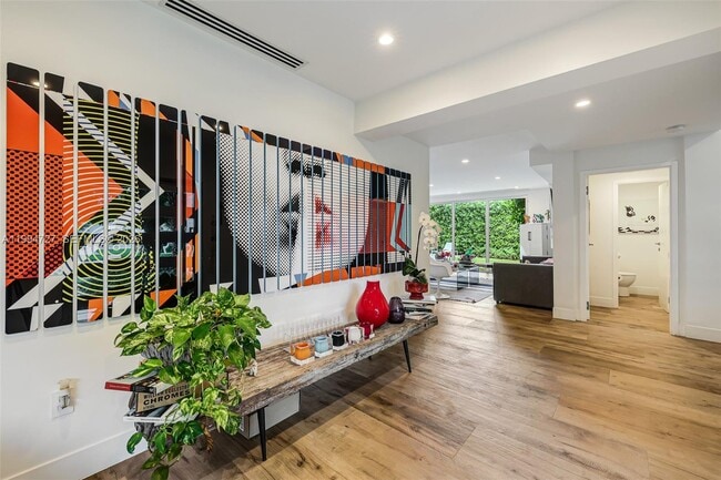 Photo - 79 Shore Dr E