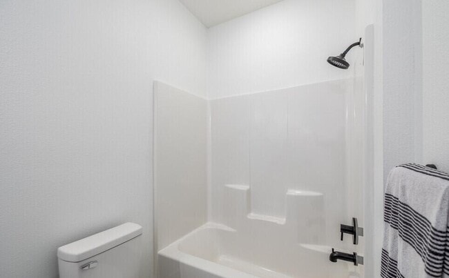 Photo - 937 N Blake Ave Apartment