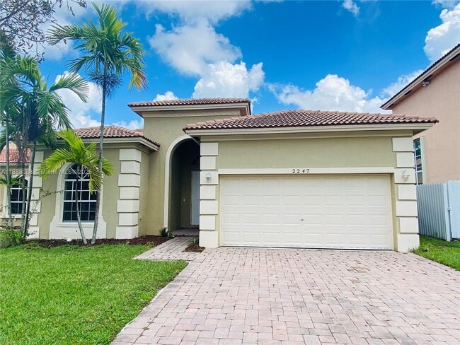 Building Photo - 2247 Portofino Ave