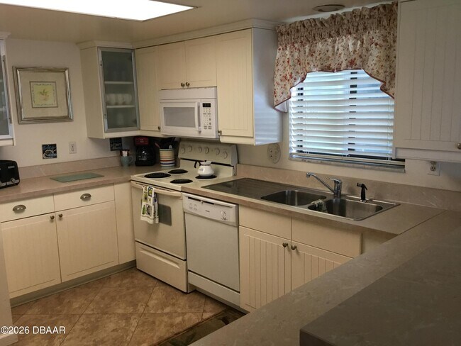 1571 S Atlantic Ave Unit 308