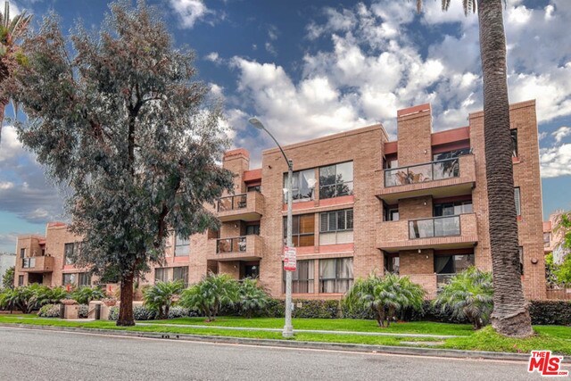 235 S Tower Dr Unit 102