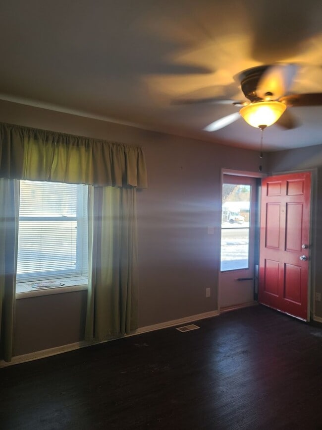 Photo - 505 S Duncan Rd