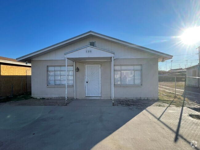 Building Photo - CENTRAL EL PASO LOCATION Rental