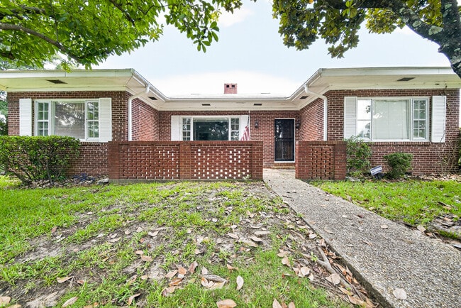 606 Harper Rd