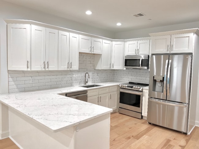 Photo - 1500 Worcester Rd Unidad 116