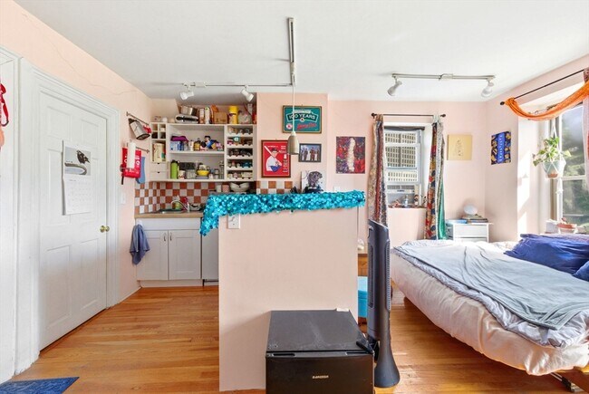 Photo - 3 St Charles St Unit 8