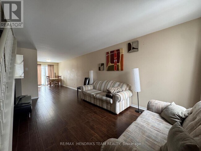 Photo - 308 Oakdale Ave