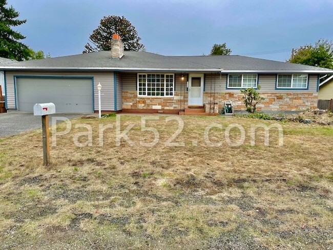 5 Bedroom Single Family Home in Tacoma - 5 Bedroom Single Family Home in Tacoma