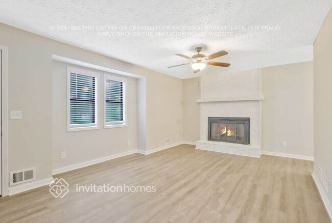 Photo - 1023 Lakewood Dr