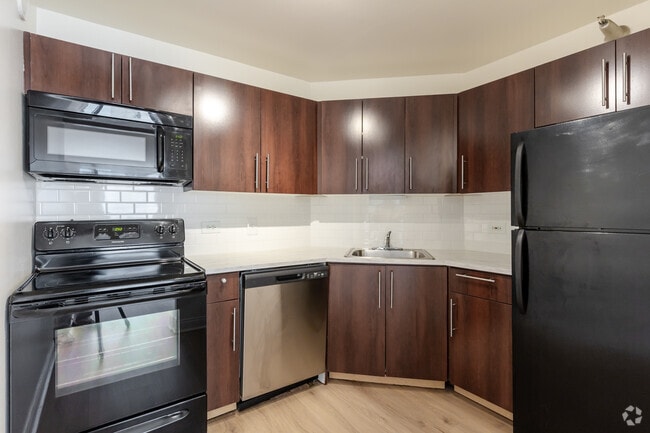 1-BR/1BA Kitchen