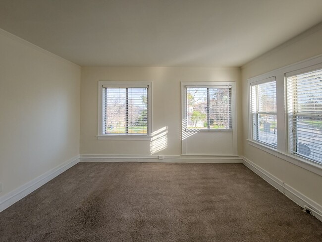 Photo - Bright & Inviting 1BR in the Heart of North Alhambra Unit 803 1/2