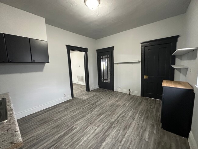 Photo - 1206 Martin-