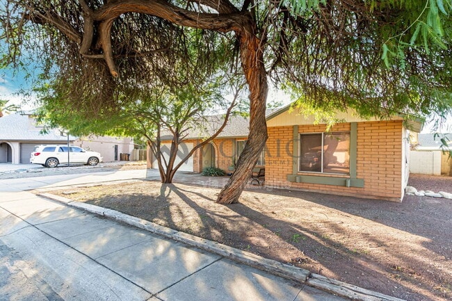 Photo - 1261 W Kiowa Cir